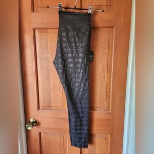 Vera wang simply hi rise live faux leather shaping legging sz L nwt